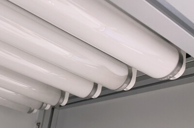 朗普光電UVA340/UVB313老化試驗(yàn)燈：國產(chǎn)替代進(jìn)口的新選擇？